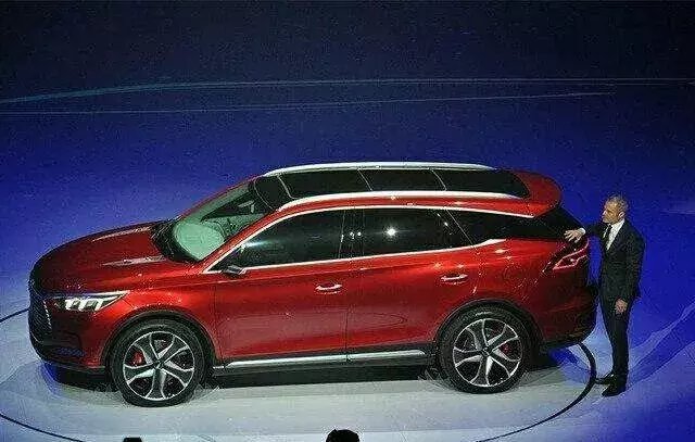 比亞迪唐二代強(qiáng)勢(shì)歸來(lái), 造型更犀利, 向領(lǐng)克01和VV7發(fā)起挑戰(zhàn)